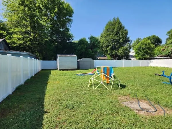 Vinyl Privacy Fence Detail